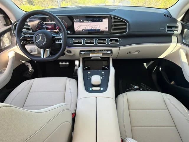 Mercedes-Benz GLS GLS 450 4MATIC SUV 2026 — side view