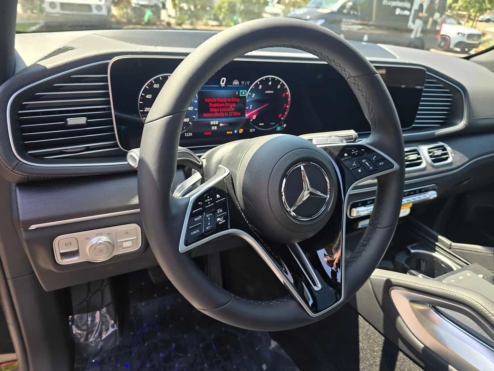 Mercedes-Benz GLS GLS 450 4MATIC SUV 2026 — side view