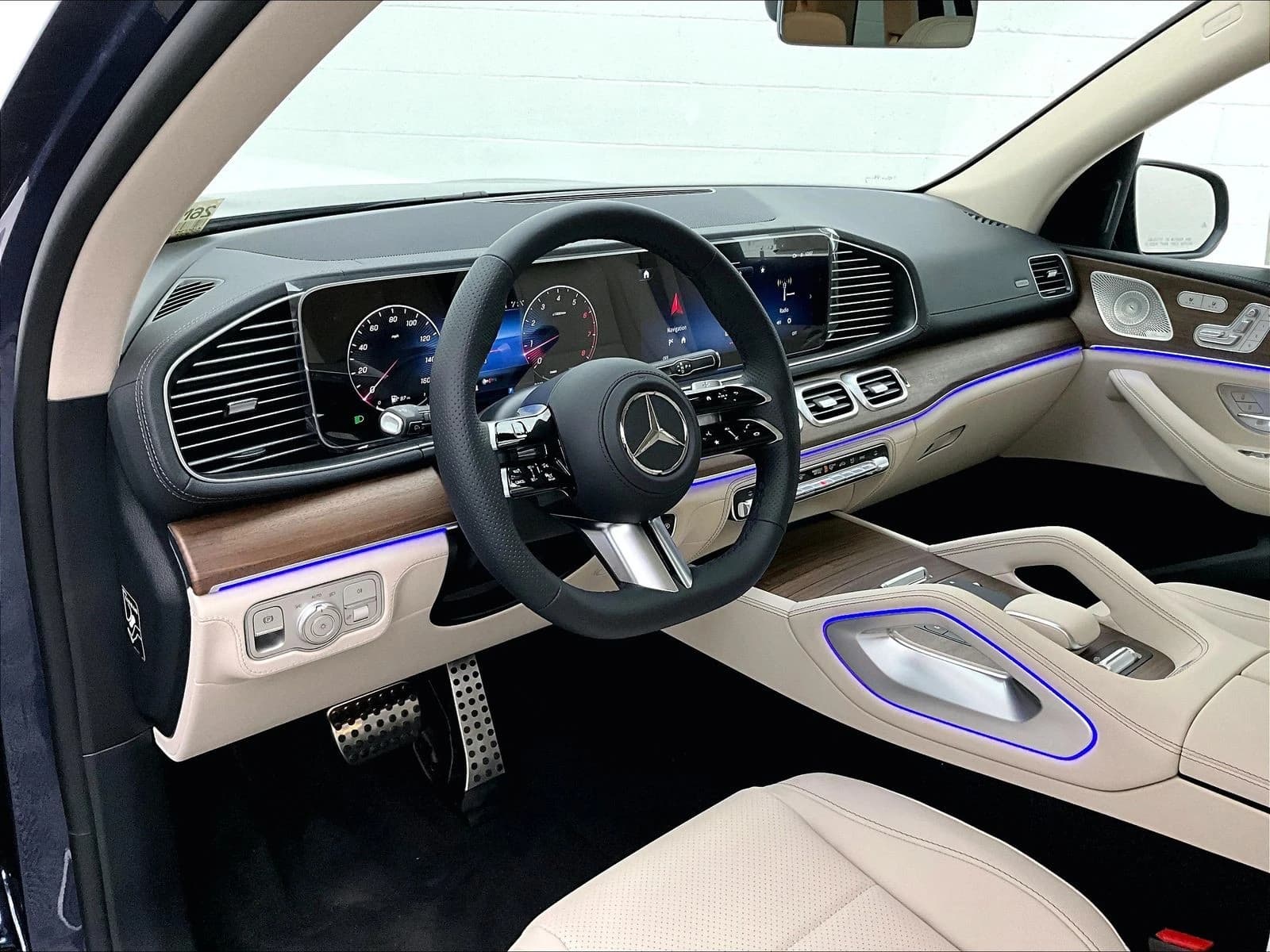 Mercedes-Benz GLS GLS 450 4MATIC SUV 2026 — side view