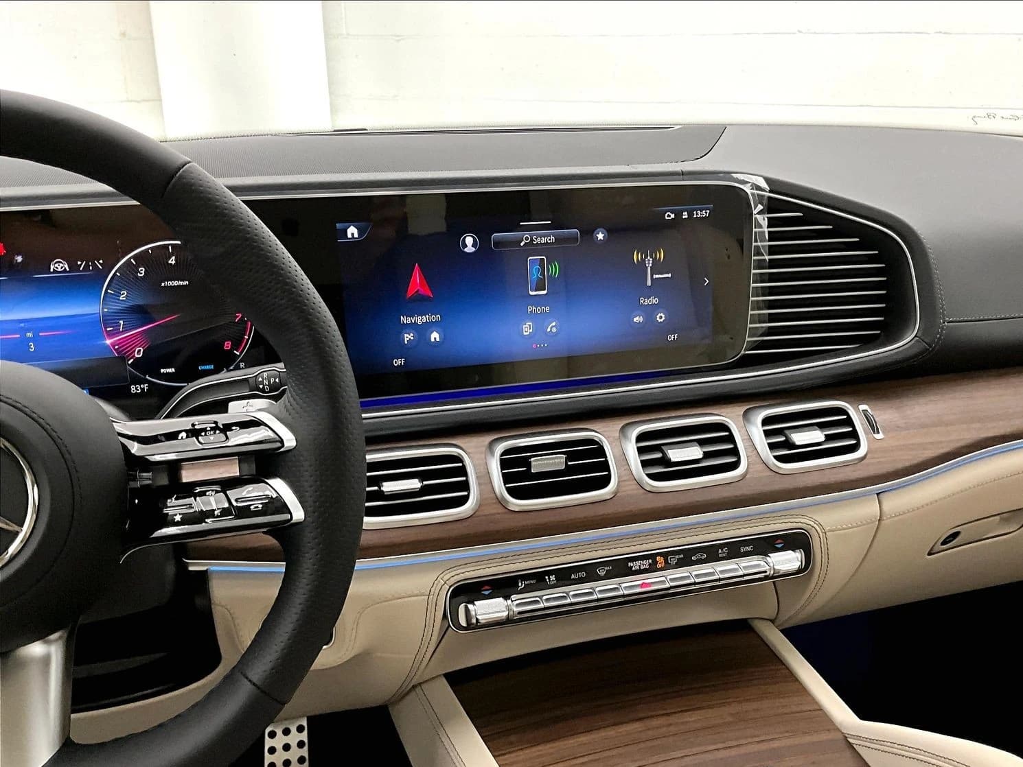 Mercedes-Benz GLS GLS 450 4MATIC SUV 2026 — side view