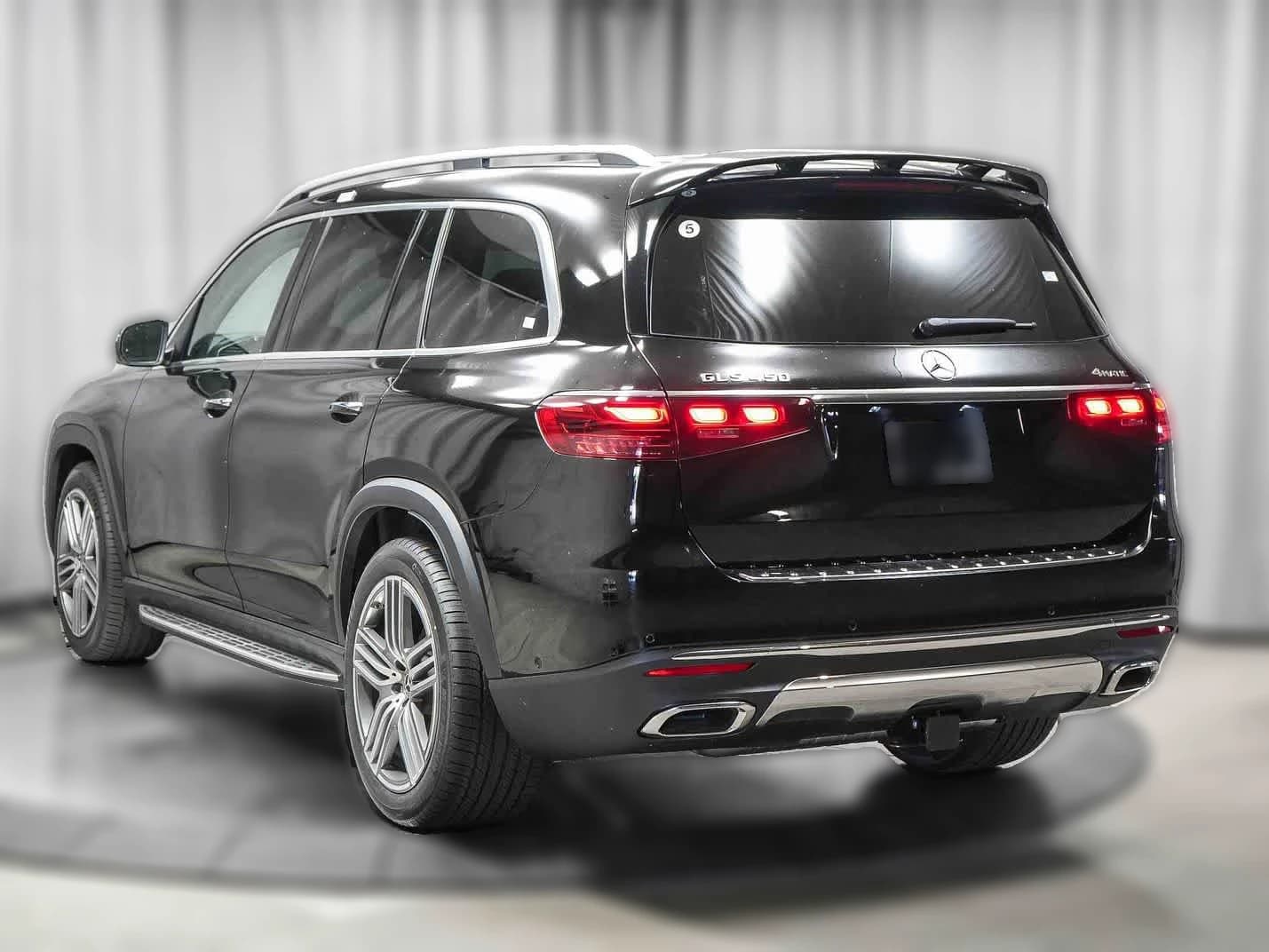 Mercedes-Benz GLS GLS 450 4MATIC SUV 2026 — side view