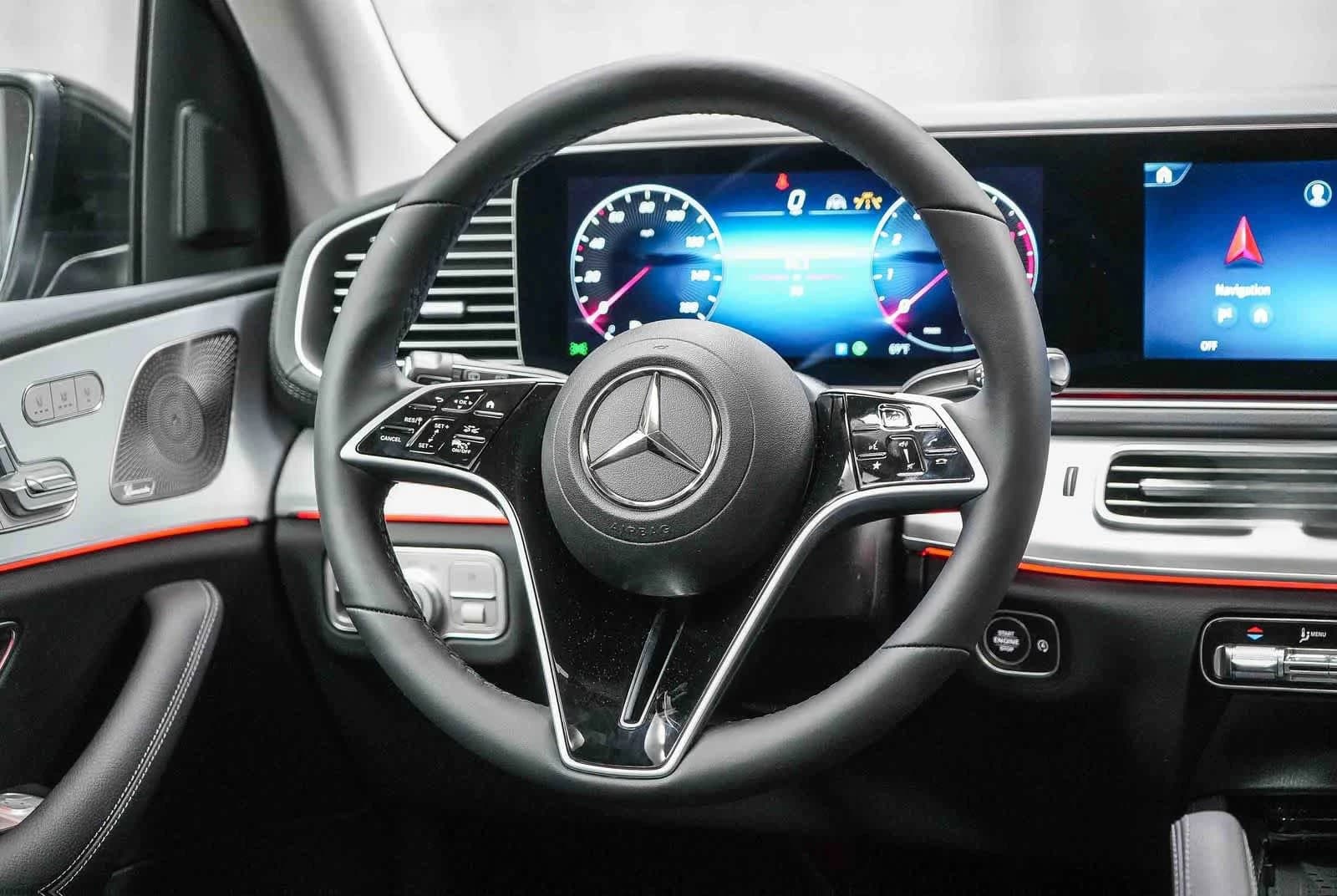 Mercedes-Benz GLS GLS 450 4MATIC SUV 2026 — side view