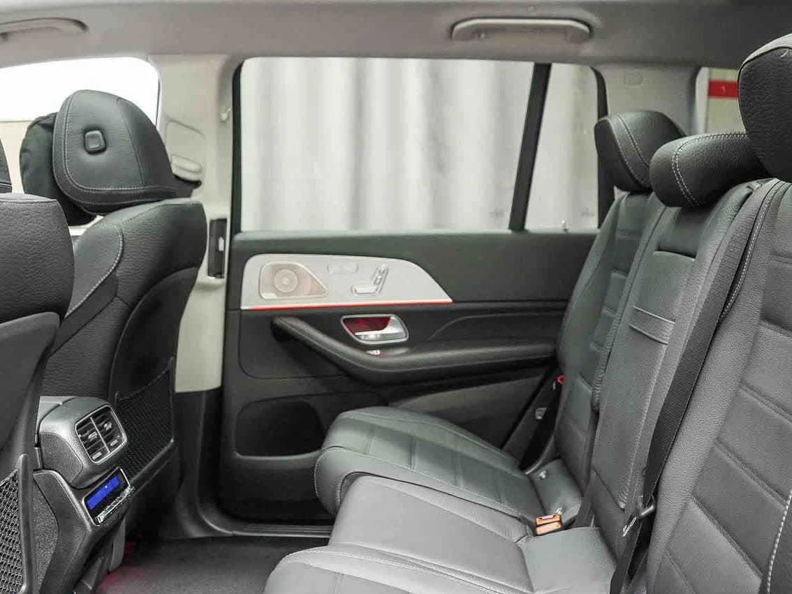 Mercedes-Benz GLS GLS 450 4MATIC SUV 2026 — side view