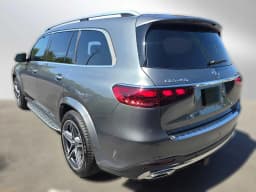 Mercedes-Benz GLS GLS 450 4MATIC SUV 2026 — side view