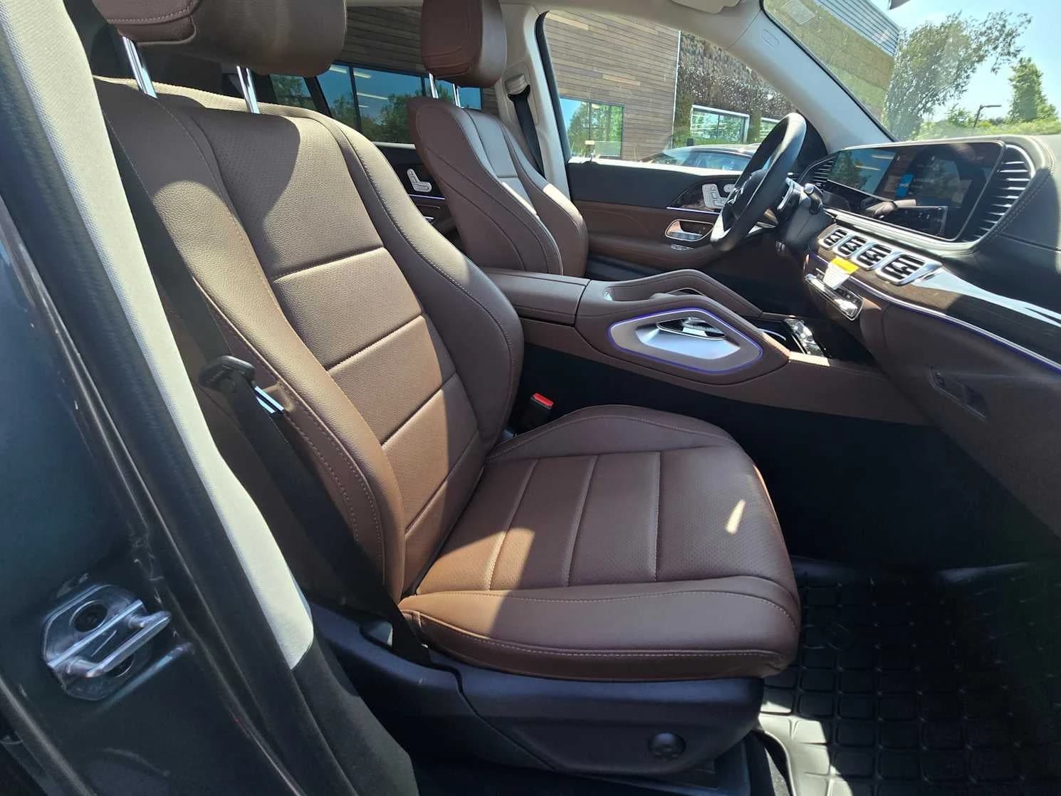 Mercedes-Benz GLS GLS 450 4MATIC SUV 2026 — side view