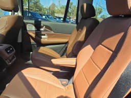 Mercedes-Benz GLS GLS 450 4MATIC SUV 2026 — side view