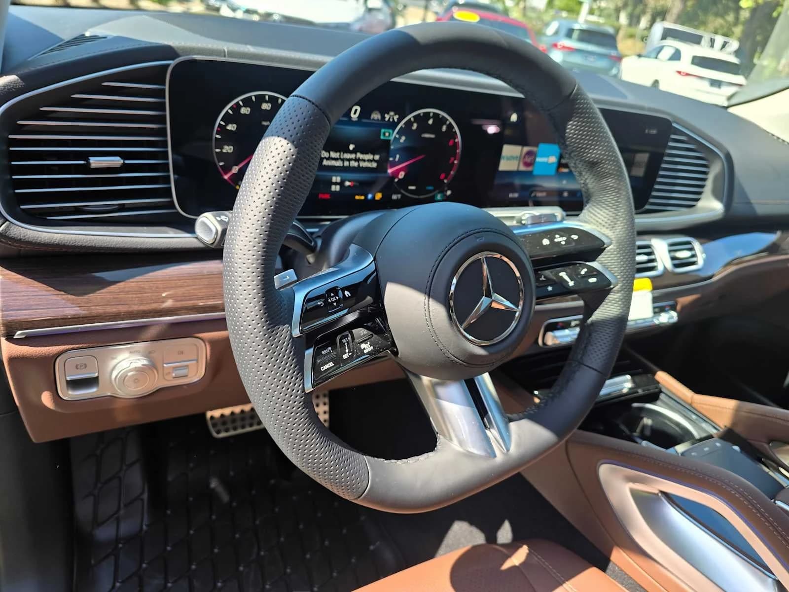 Mercedes-Benz GLS GLS 450 4MATIC SUV 2026 — side view