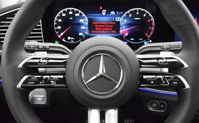 Mercedes-Benz GLS GLS 450 4MATIC SUV 2026 — side view