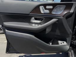 Mercedes-Benz GLS GLS 450 4MATIC SUV 2026 — side view