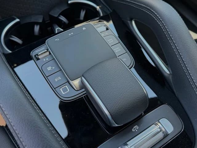 Mercedes-Benz GLS GLS 450 4MATIC SUV 2026 — side view