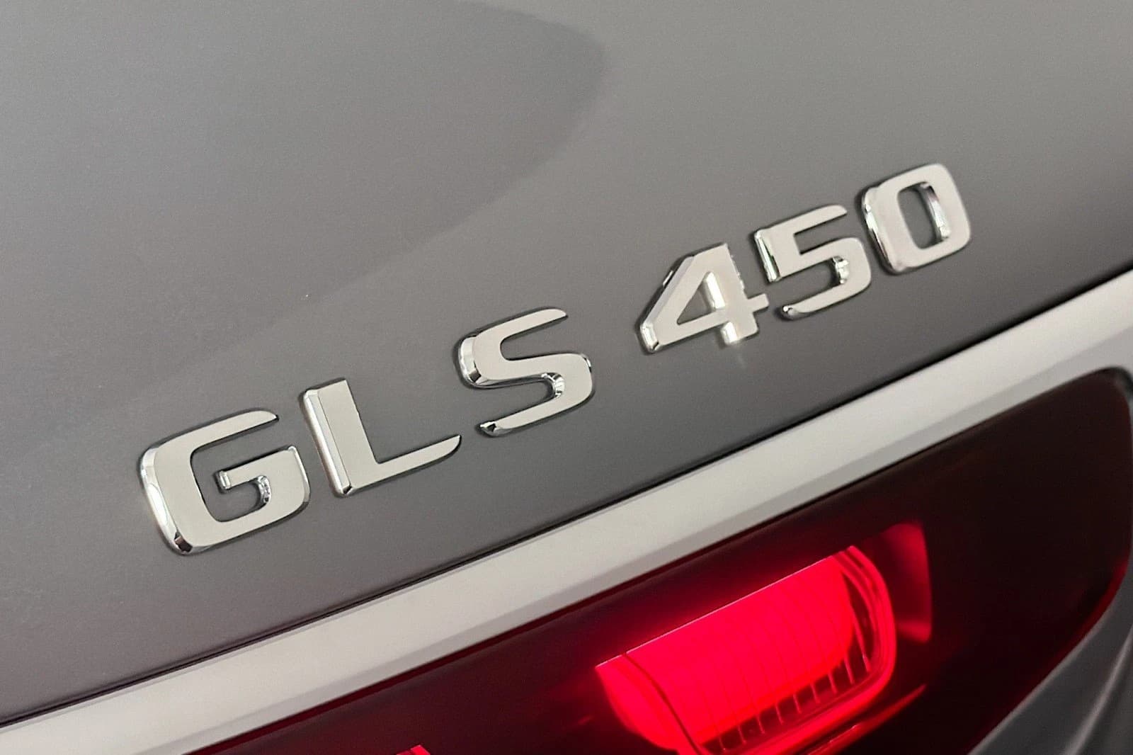 Mercedes-Benz GLS GLS 450 4MATIC SUV 2026 — side view