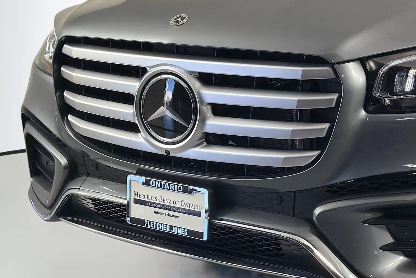 Mercedes-Benz GLS GLS 450 4MATIC SUV 2026 — side view