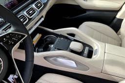 Mercedes-Benz GLS GLS 450 4MATIC SUV 2026 — side view