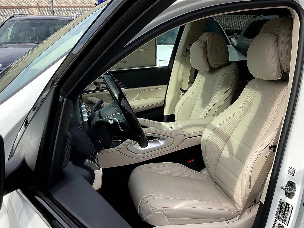 Mercedes-Benz GLS GLS 450 4MATIC SUV 2026 — side view
