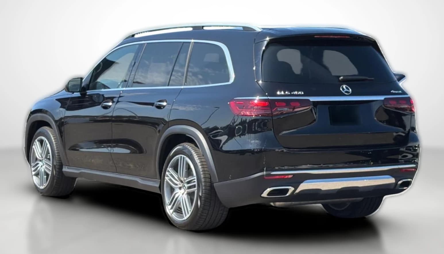 Mercedes-Benz GLS GLS 450 4MATIC SUV 2026 — side view