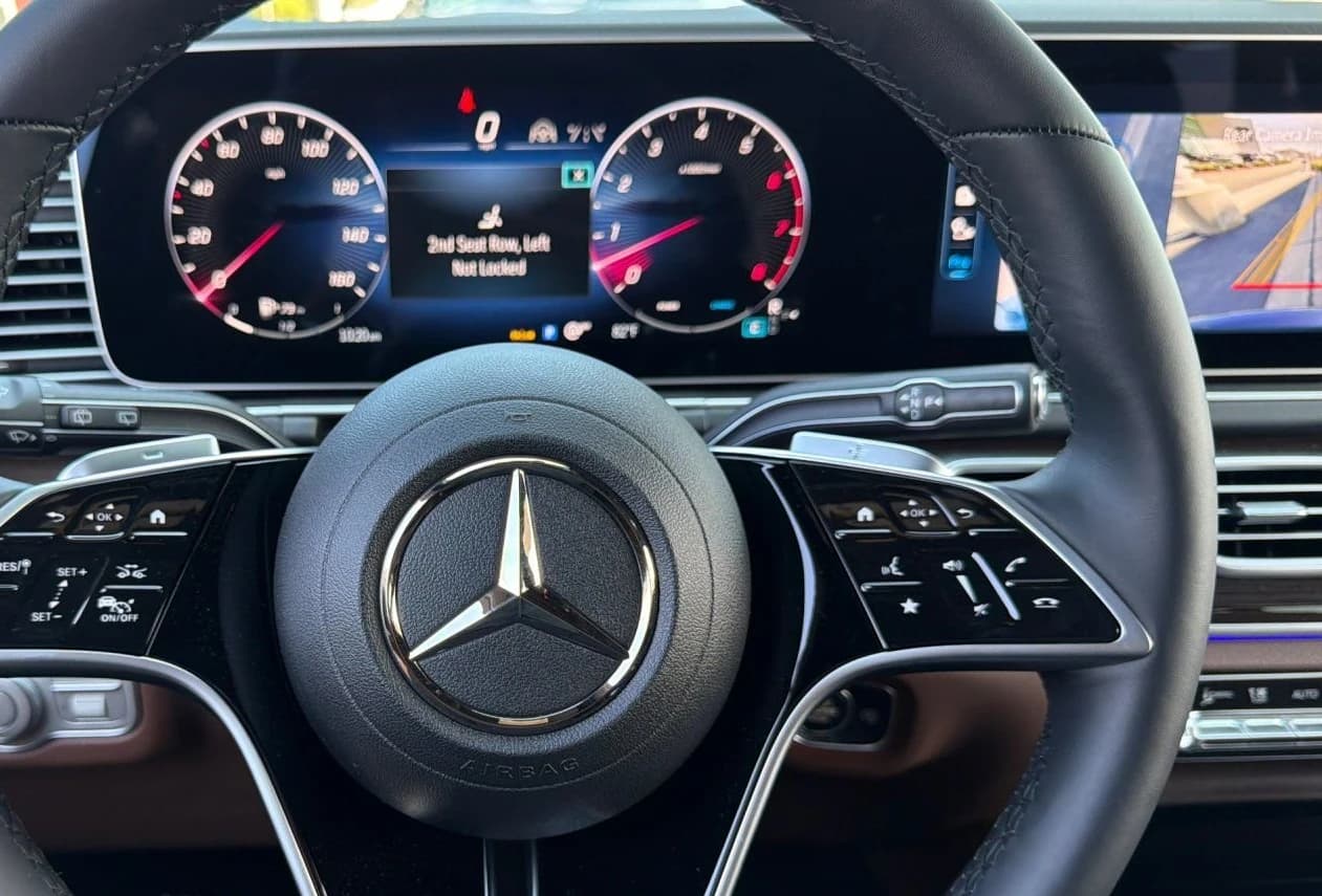 Mercedes-Benz GLS GLS 450 4MATIC SUV 2026 — side view