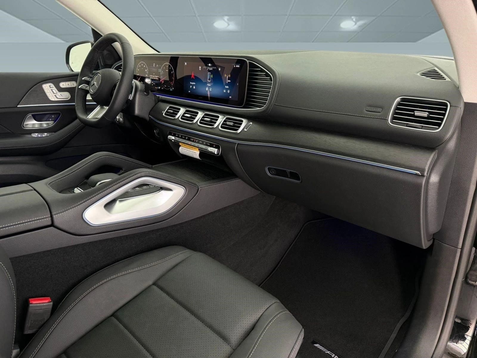 Mercedes-Benz GLS GLS 450 4MATIC SUV 2026 — side view