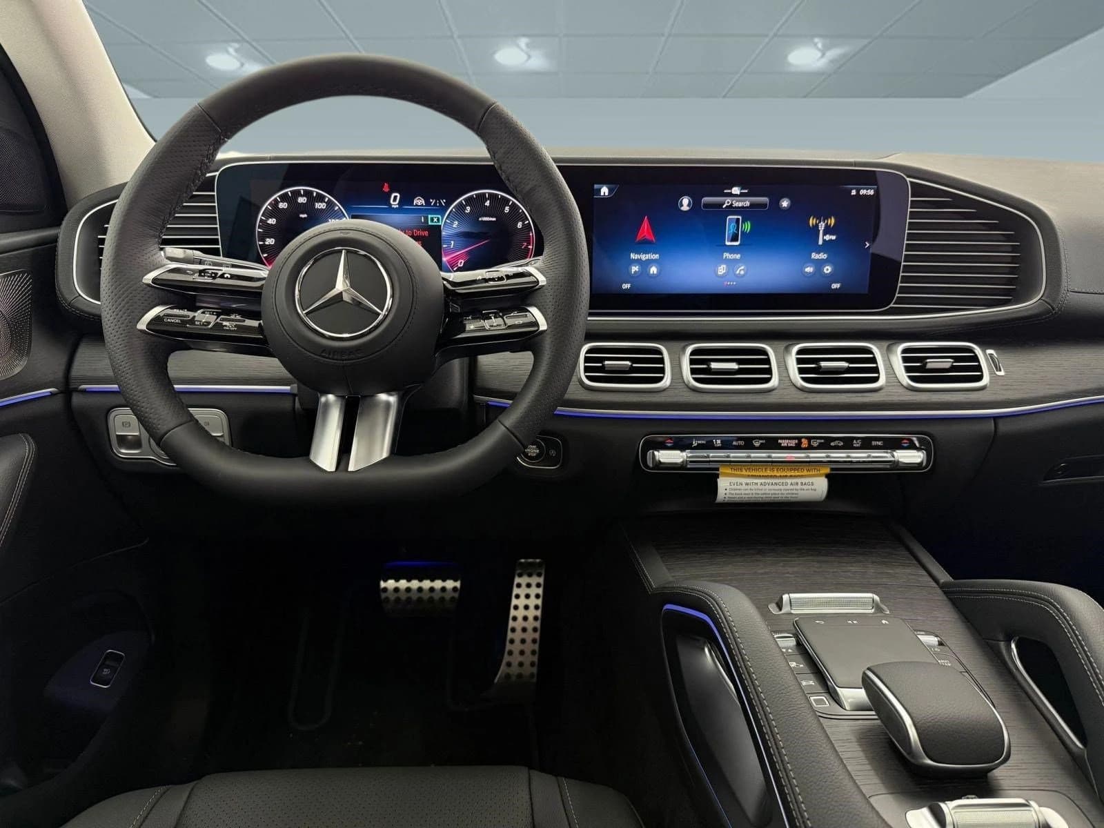 Mercedes-Benz GLS GLS 450 4MATIC SUV 2026 — side view