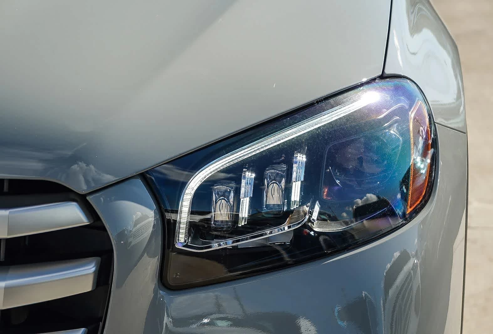 Mercedes-Benz GLS GLS 450 4MATIC SUV 2026 — side view
