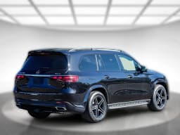 Mercedes-Benz GLS GLS 450 4MATIC SUV 2026 — side view