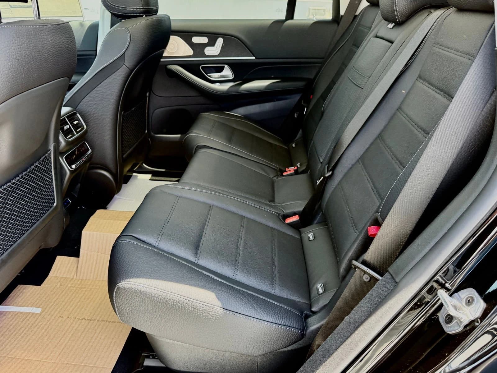 Mercedes-Benz GLS GLS 450 4MATIC SUV 2026 — side view