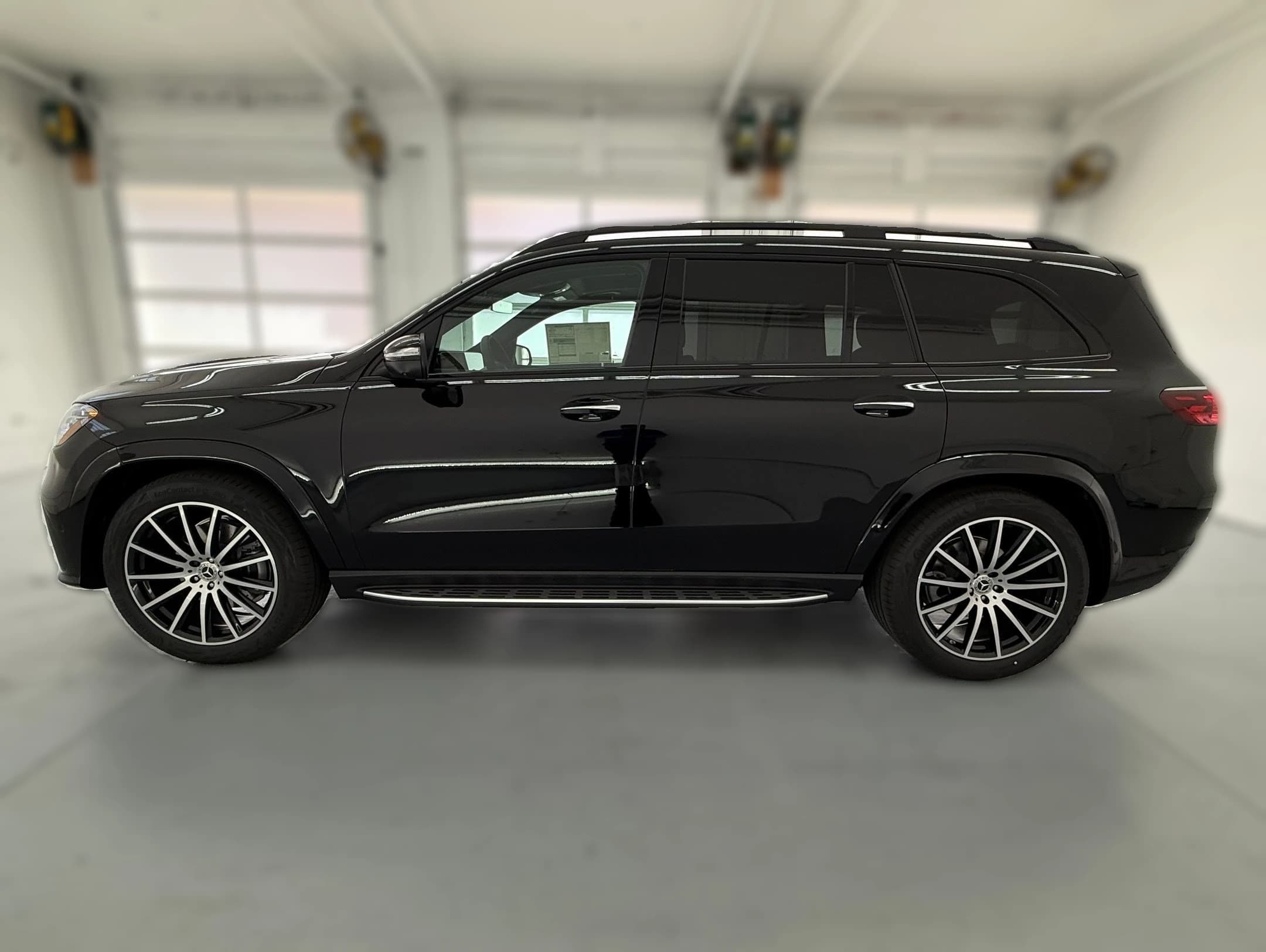 Mercedes-Benz GLS GLS 450 4MATIC SUV 2026 — side view