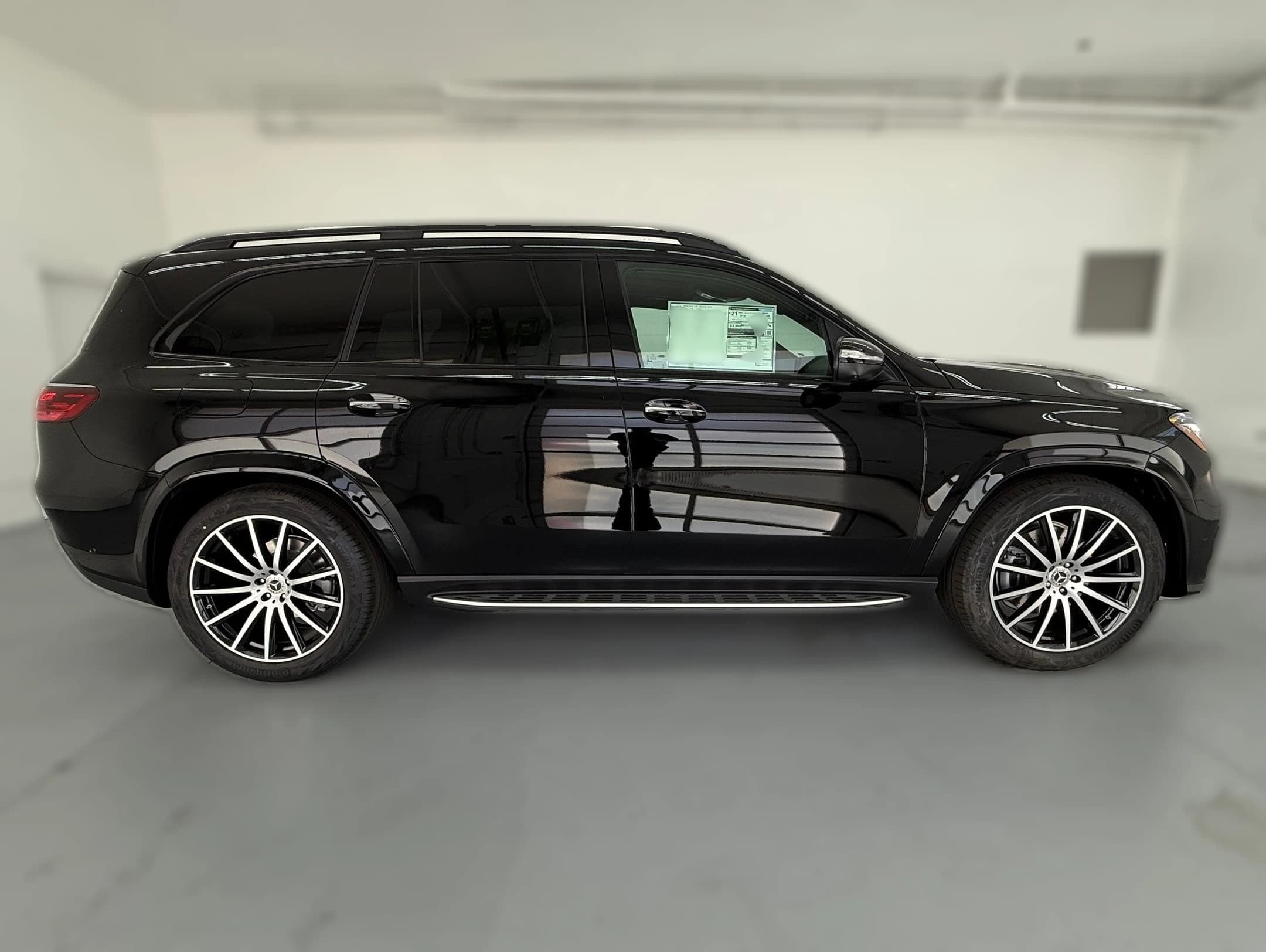 Mercedes-Benz GLS GLS 450 4MATIC SUV 2026 — side view