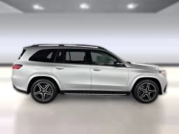 Mercedes-Benz GLS GLS 450 4MATIC SUV 2026 — side view