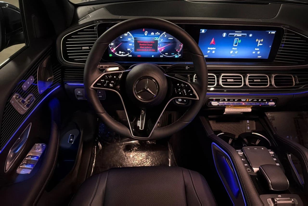 Mercedes-Benz GLS GLS 450 4MATIC SUV 2026 — side view
