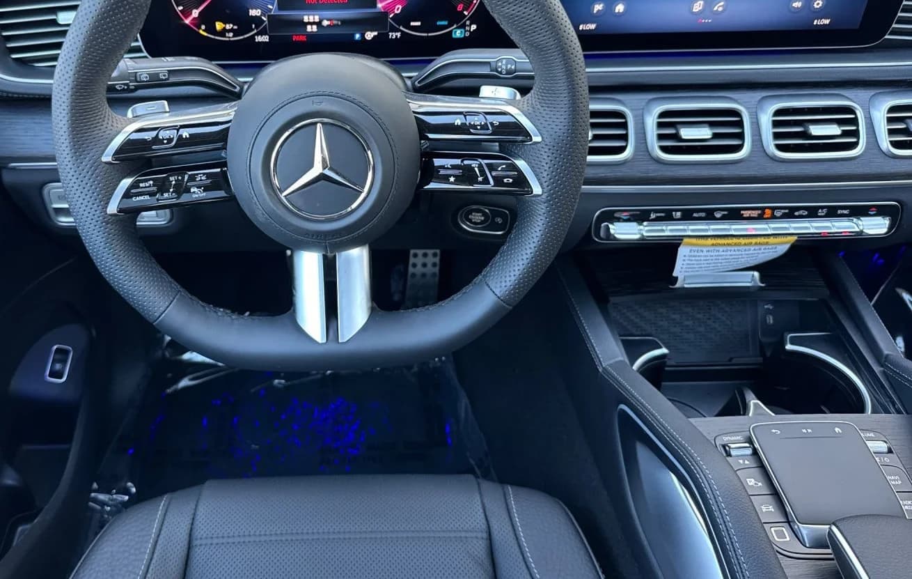 Mercedes-Benz GLS GLS 450 4MATIC SUV 2026 — side view