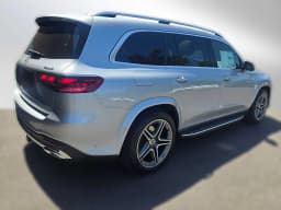 Mercedes-Benz GLS GLS 450 4MATIC SUV 2026 — side view