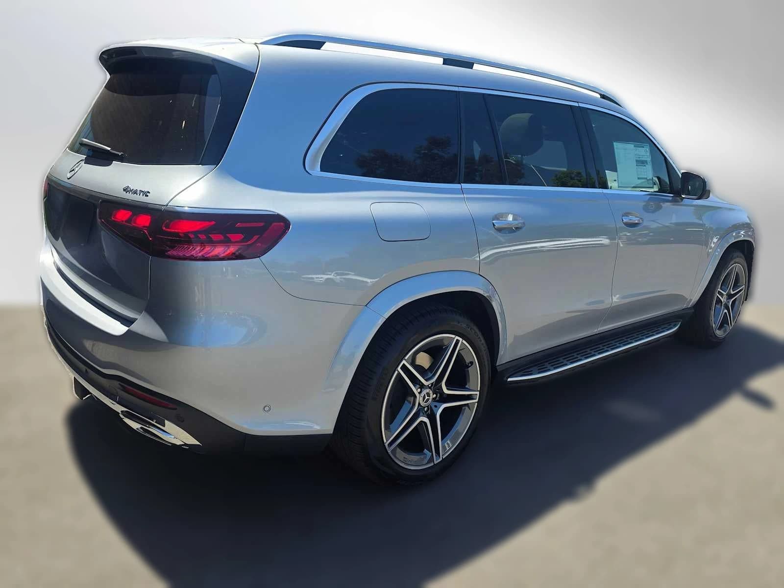 Mercedes-Benz GLS GLS 450 4MATIC SUV 2026 — side view