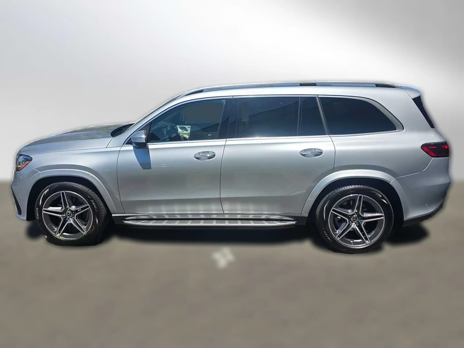 Mercedes-Benz GLS GLS 450 4MATIC SUV 2026 — side view