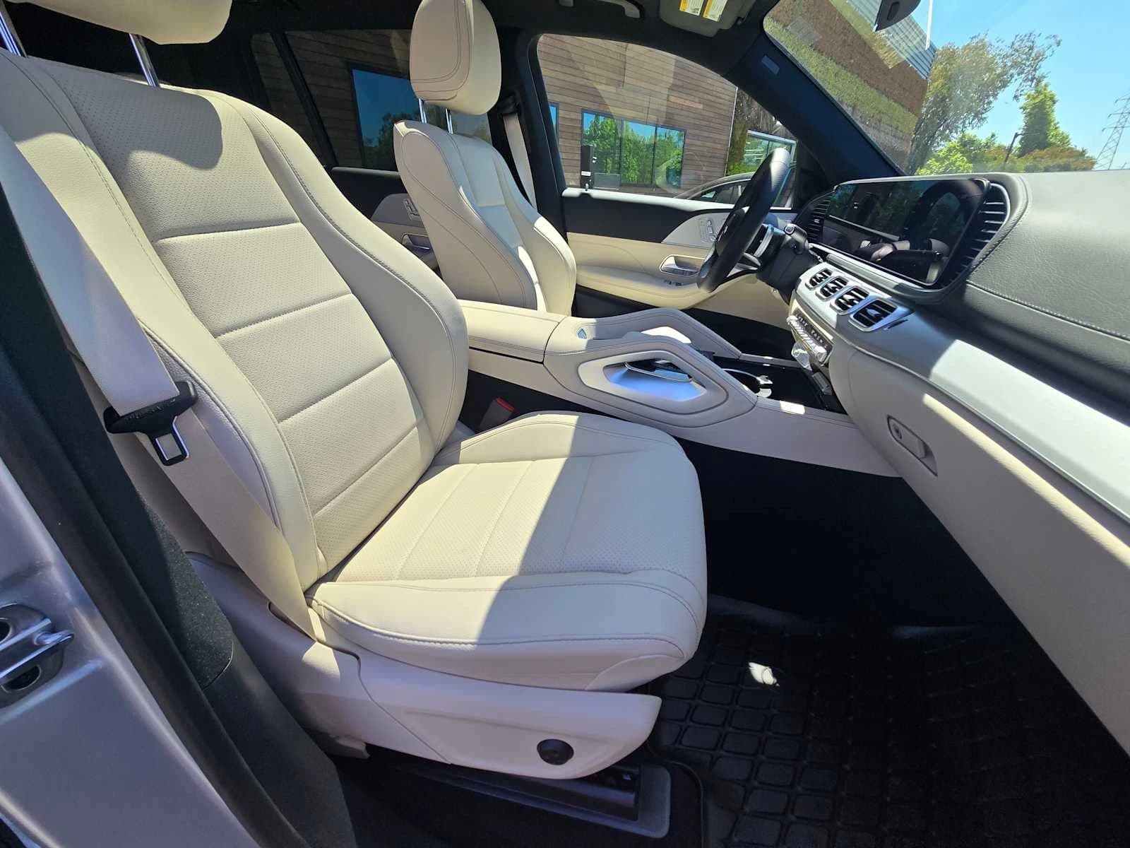 Mercedes-Benz GLS GLS 450 4MATIC SUV 2026 — side view