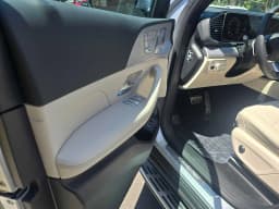 Mercedes-Benz GLS GLS 450 4MATIC SUV 2026 — side view