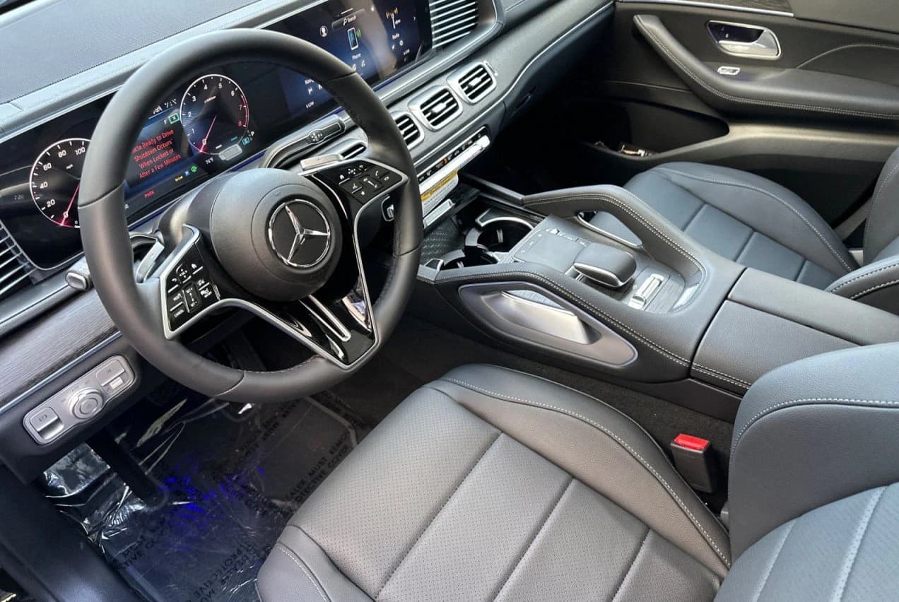 Mercedes-Benz GLS GLS 450 4MATIC SUV 2026 — side view