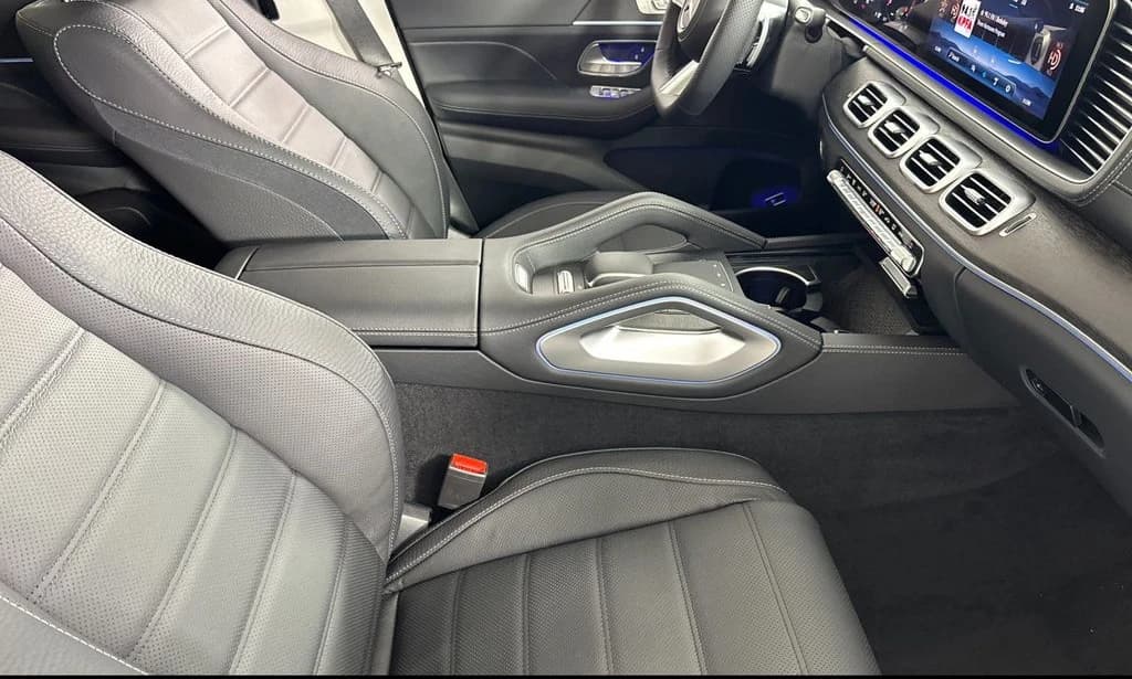 Mercedes-Benz GLS GLS 450 4MATIC SUV 2026 — side view