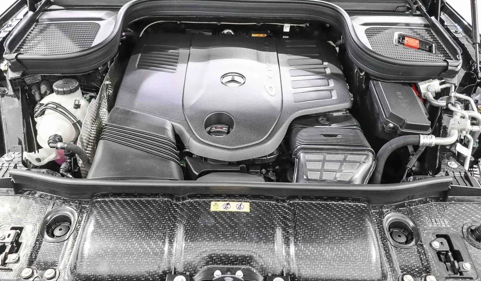 Mercedes-Benz GLS GLS 450 4MATIC SUV 2026 — side view