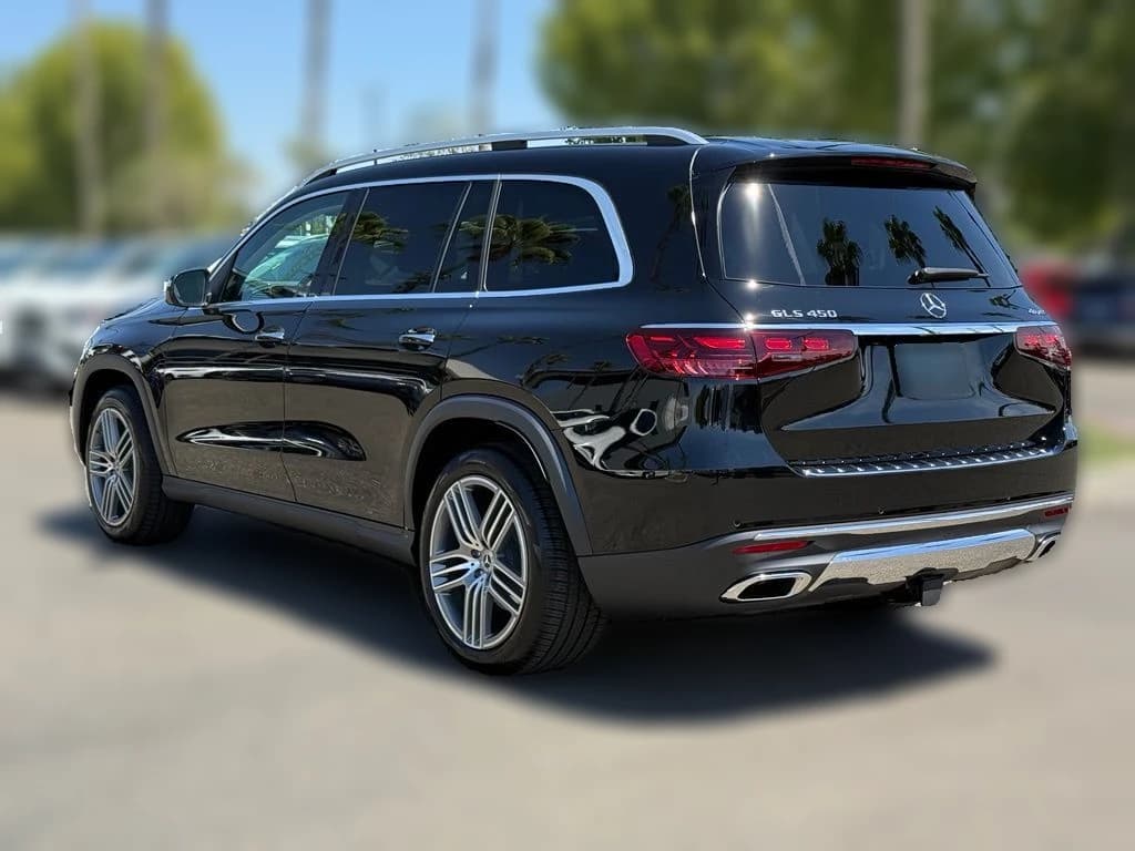 Mercedes-Benz GLS GLS 450 4MATIC SUV 2026 — side view