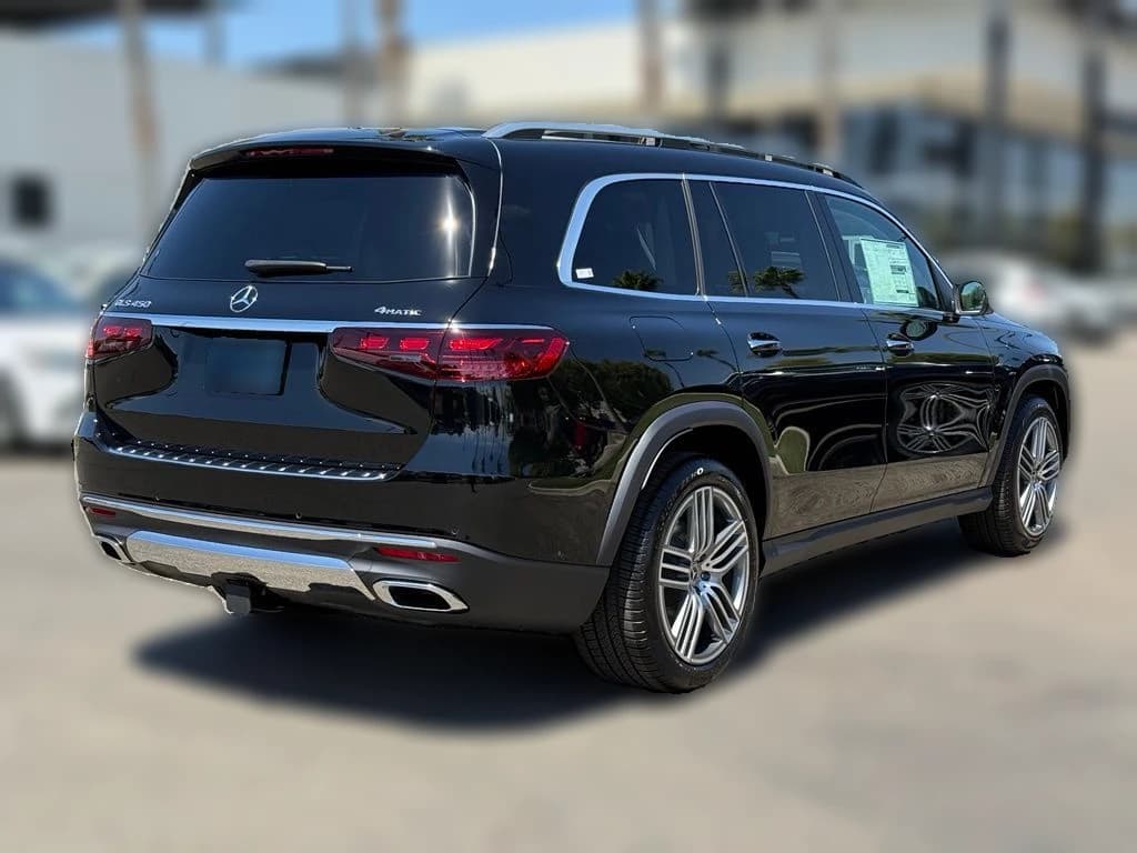 Mercedes-Benz GLS GLS 450 4MATIC SUV 2026 — side view