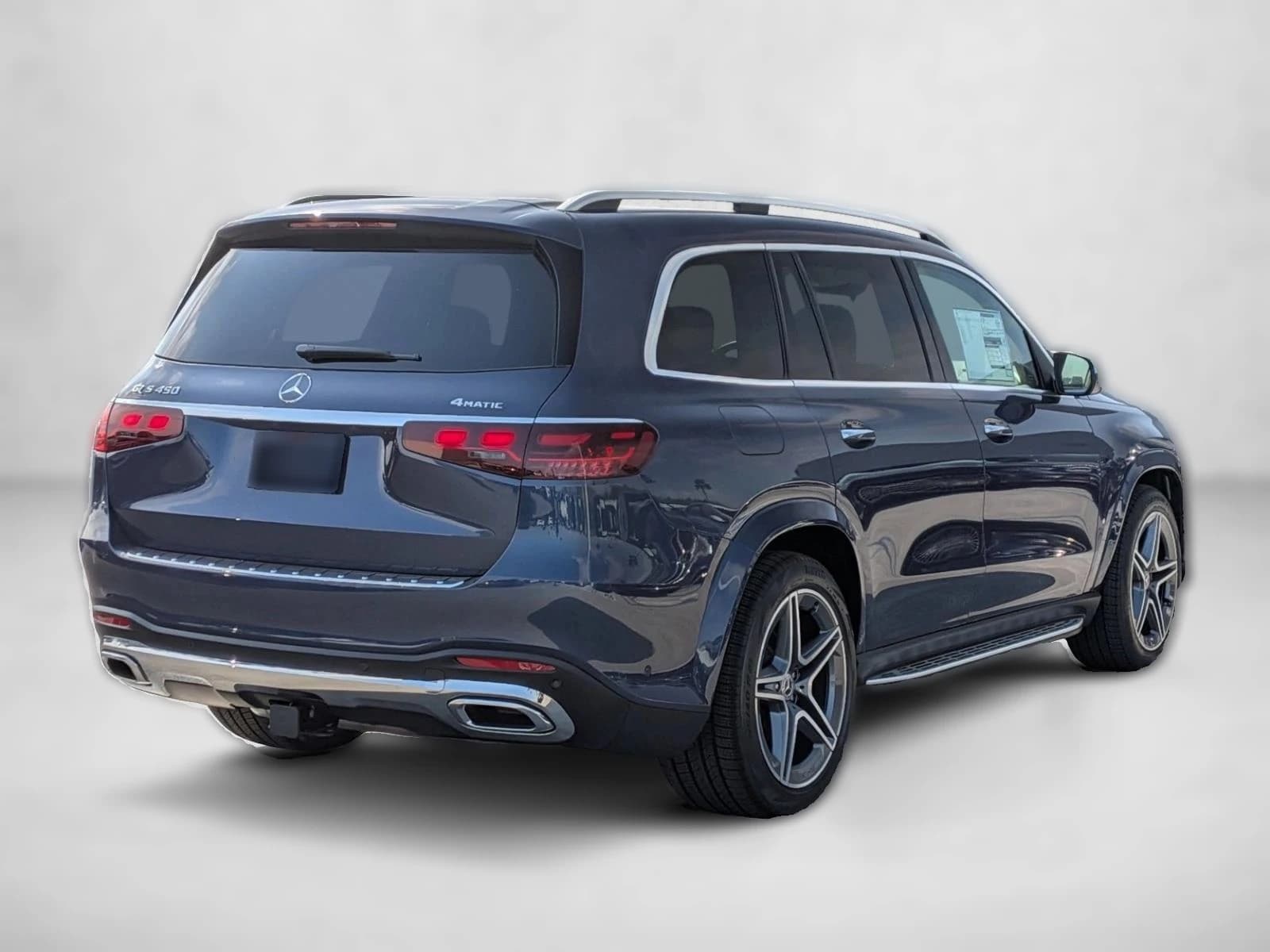 Mercedes-Benz GLS GLS 450 4MATIC SUV 2026 — side view