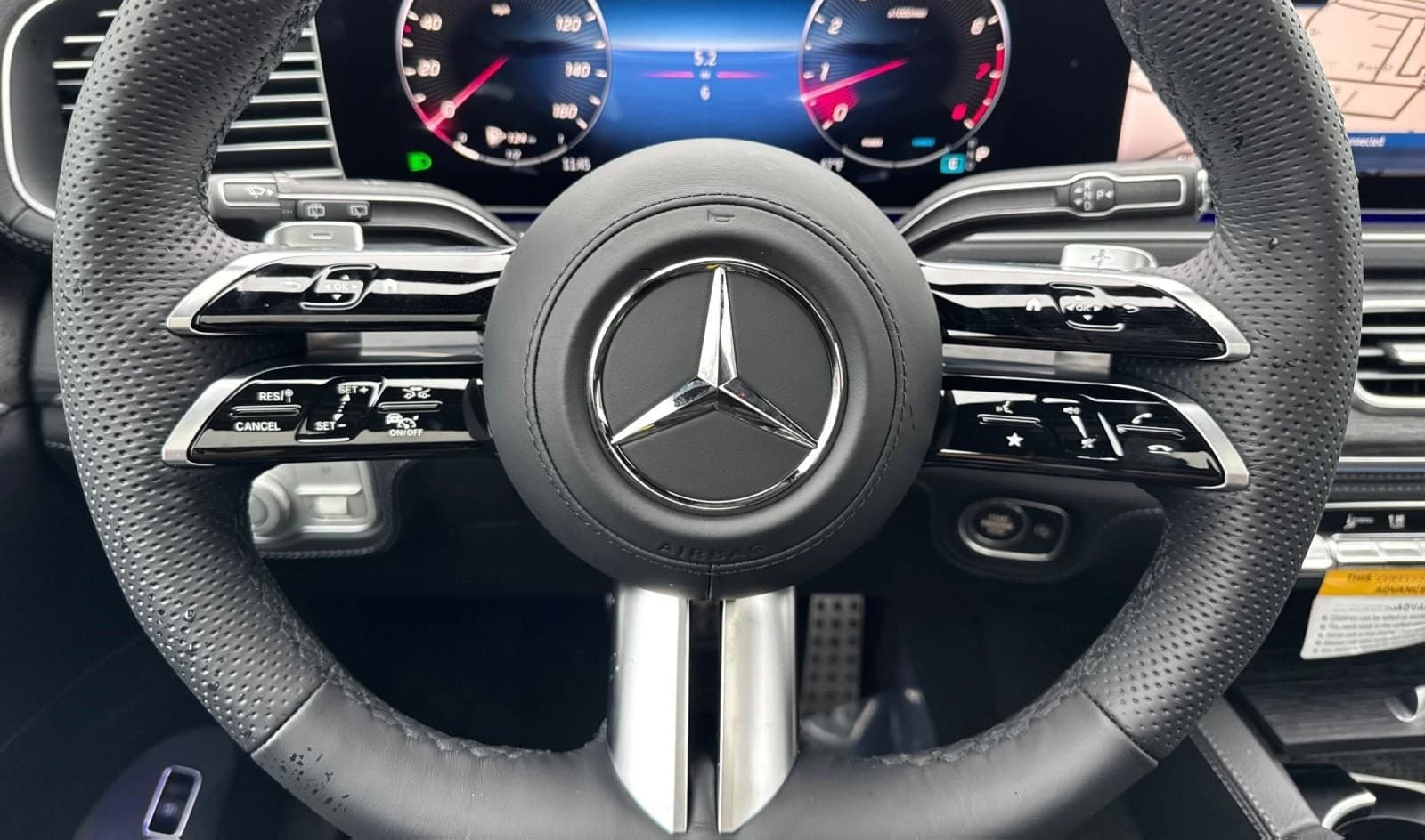 Mercedes-Benz GLS GLS 580 4MATIC SUV 2026 — side view
