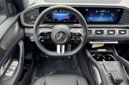 Mercedes-Benz GLS GLS 580 4MATIC SUV 2026 — side view