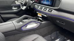 Mercedes-Benz GLS GLS 580 4MATIC SUV 2026 — side view