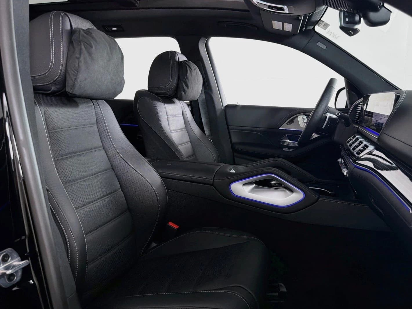 Mercedes-Benz GLS GLS 580 4MATIC SUV 2026 — side view