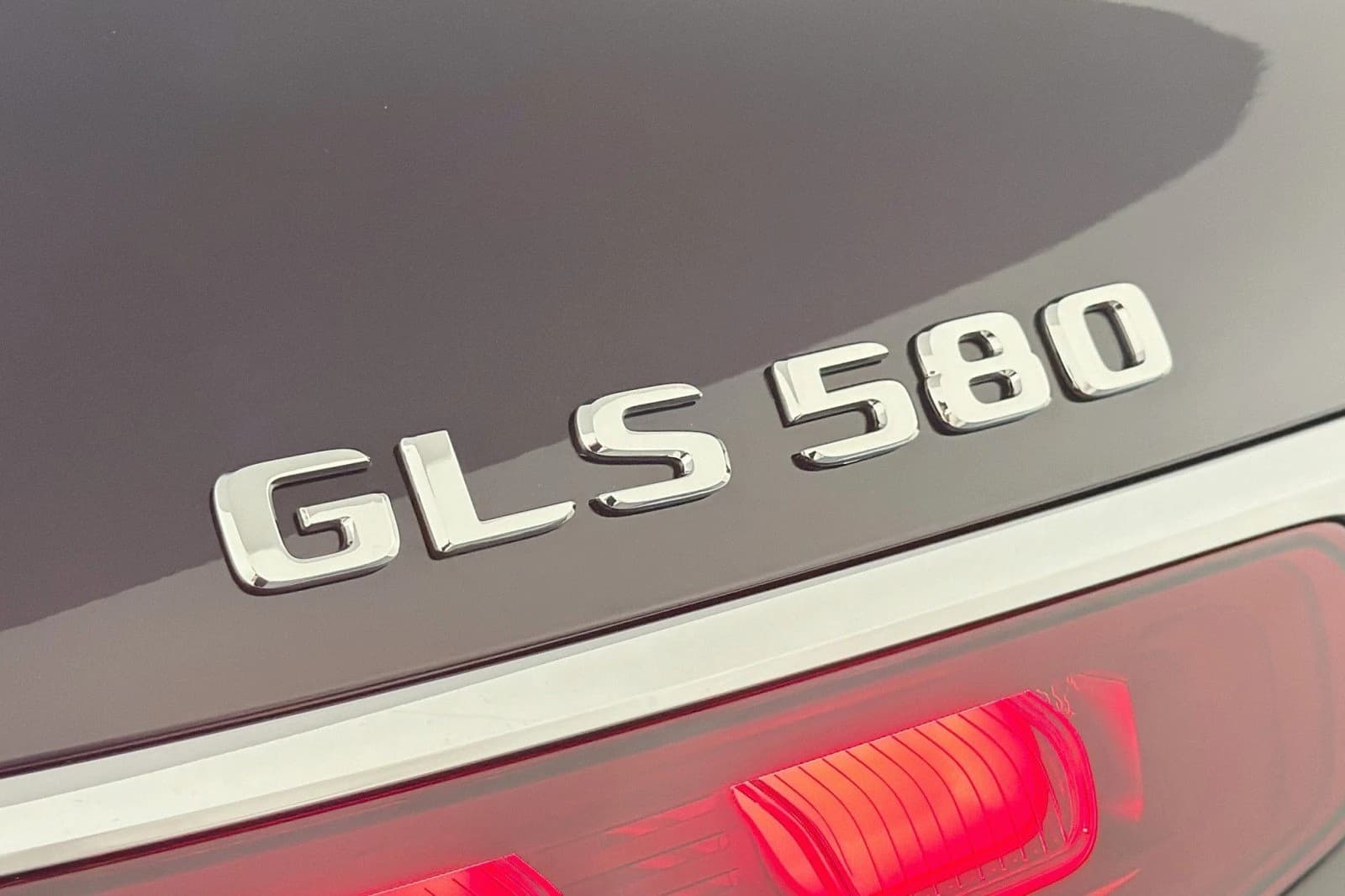 Mercedes-Benz GLS GLS 580 4MATIC SUV 2026 — side view
