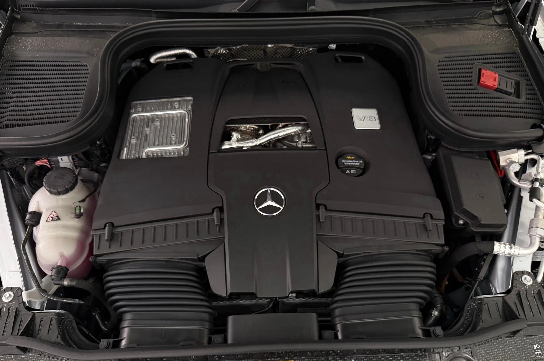 Mercedes-Benz GLS GLS 580 4MATIC SUV 2026 — side view