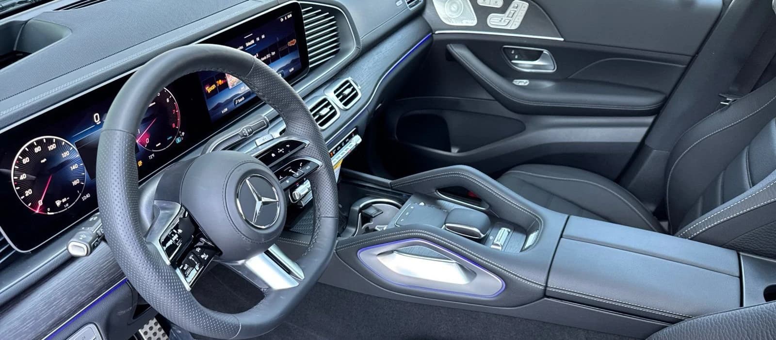 Mercedes-Benz GLS GLS 580 4MATIC SUV 2026 — side view