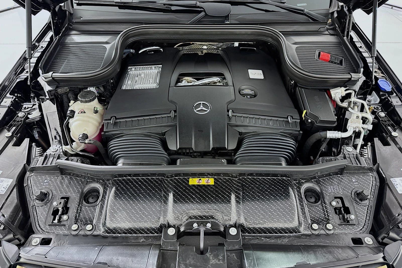 Mercedes-Benz GLS GLS 580 4MATIC SUV 2026 — side view