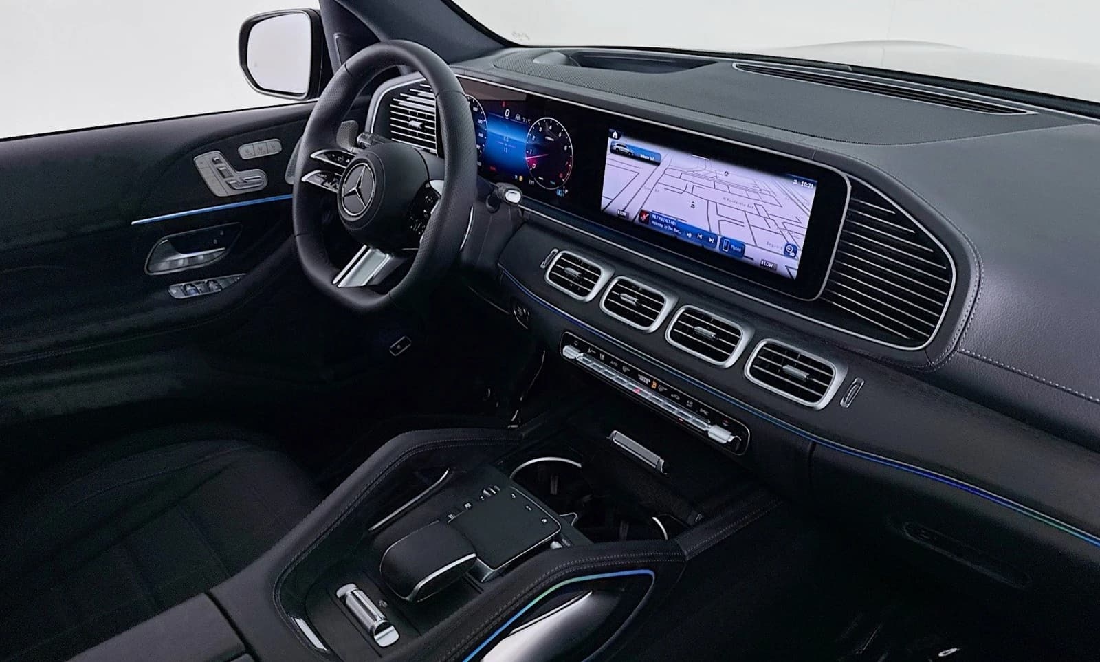 Mercedes-Benz GLS GLS 580 4MATIC SUV 2026 — side view